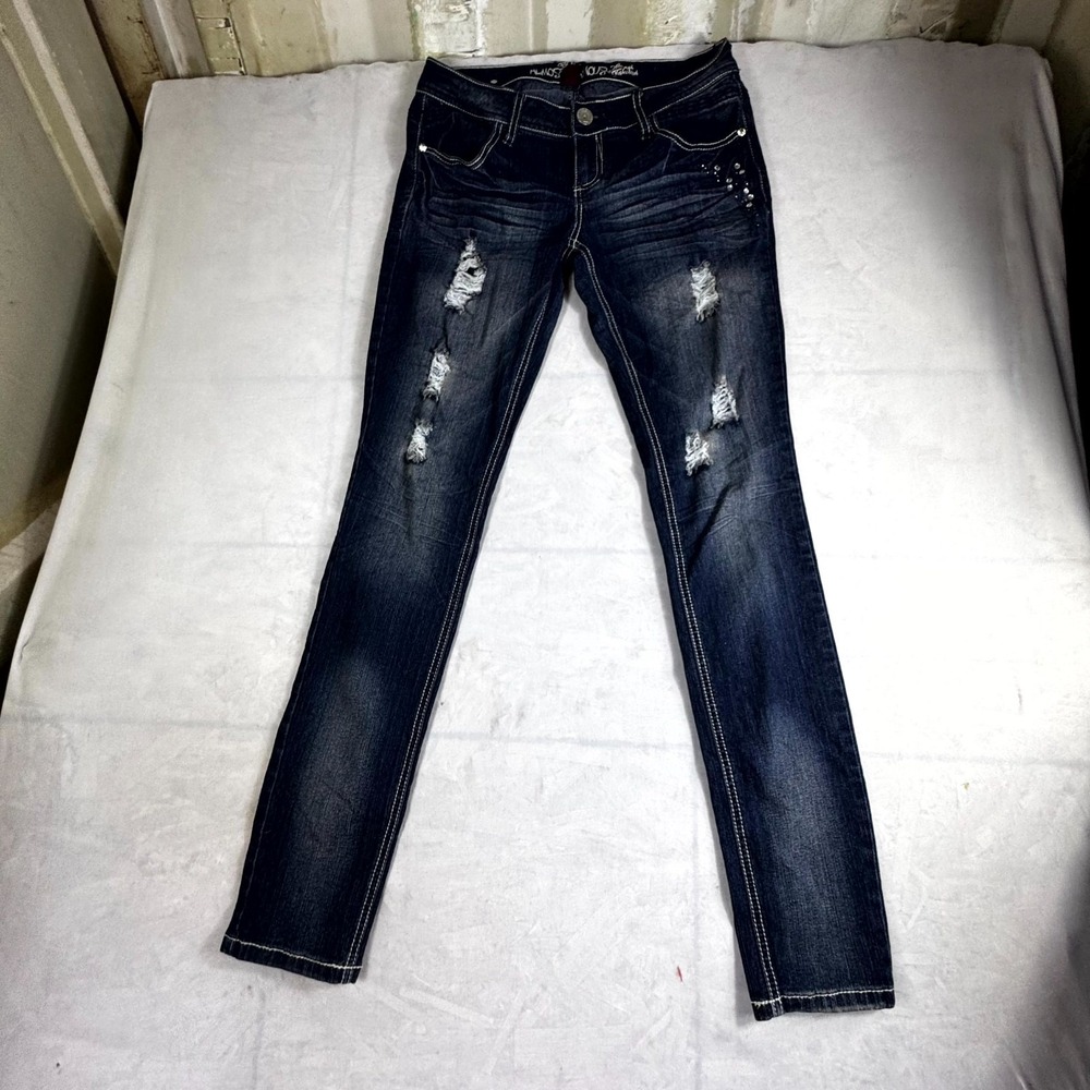 Almost Famous Skinny Fit Jeans Womens 7 Blue Denim Cotton Rhinestones Distressed